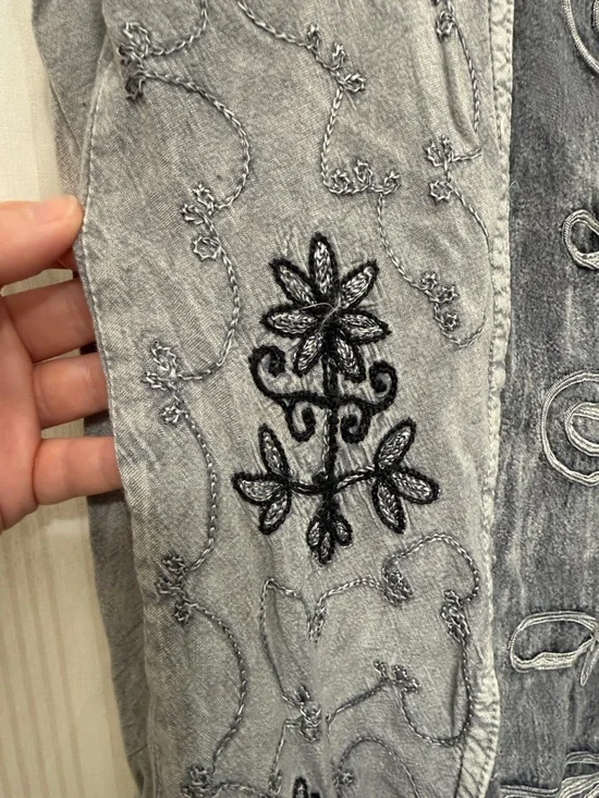 VINTAGE Boho Button Long Sleeve Embroidered Tunic - Picture 4 of 8